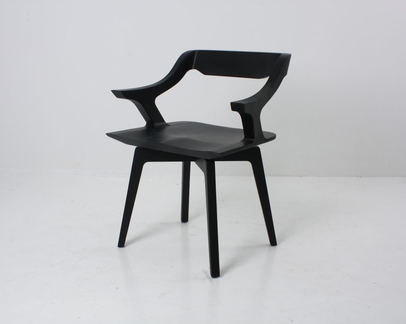 创意家具 - 坐具|餐椅|办公家具|设计师家具|New Legacy Donna Chair