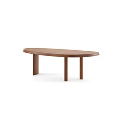 525马蹄自由桌 525 TABLE EN FORME LIBRE